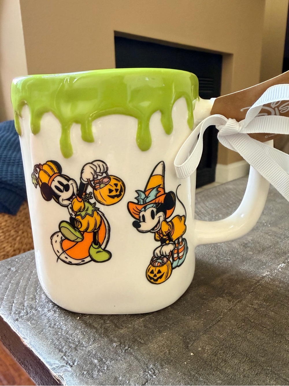 NWT Mickey & Minnie Halloween Mug